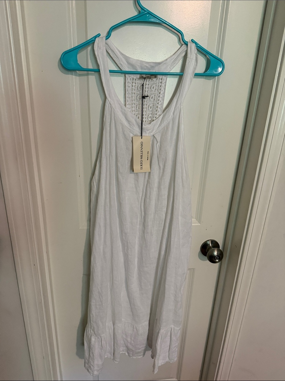 Twelve OOlv0 White Sleeveless Linen Dress
